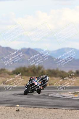 media/Nov-16-2025-Race Pace (Sun) [[8c5fa54630]]/Non Verified Riders (1st 20 Minutes)/5-Turn 15 (110pm)/